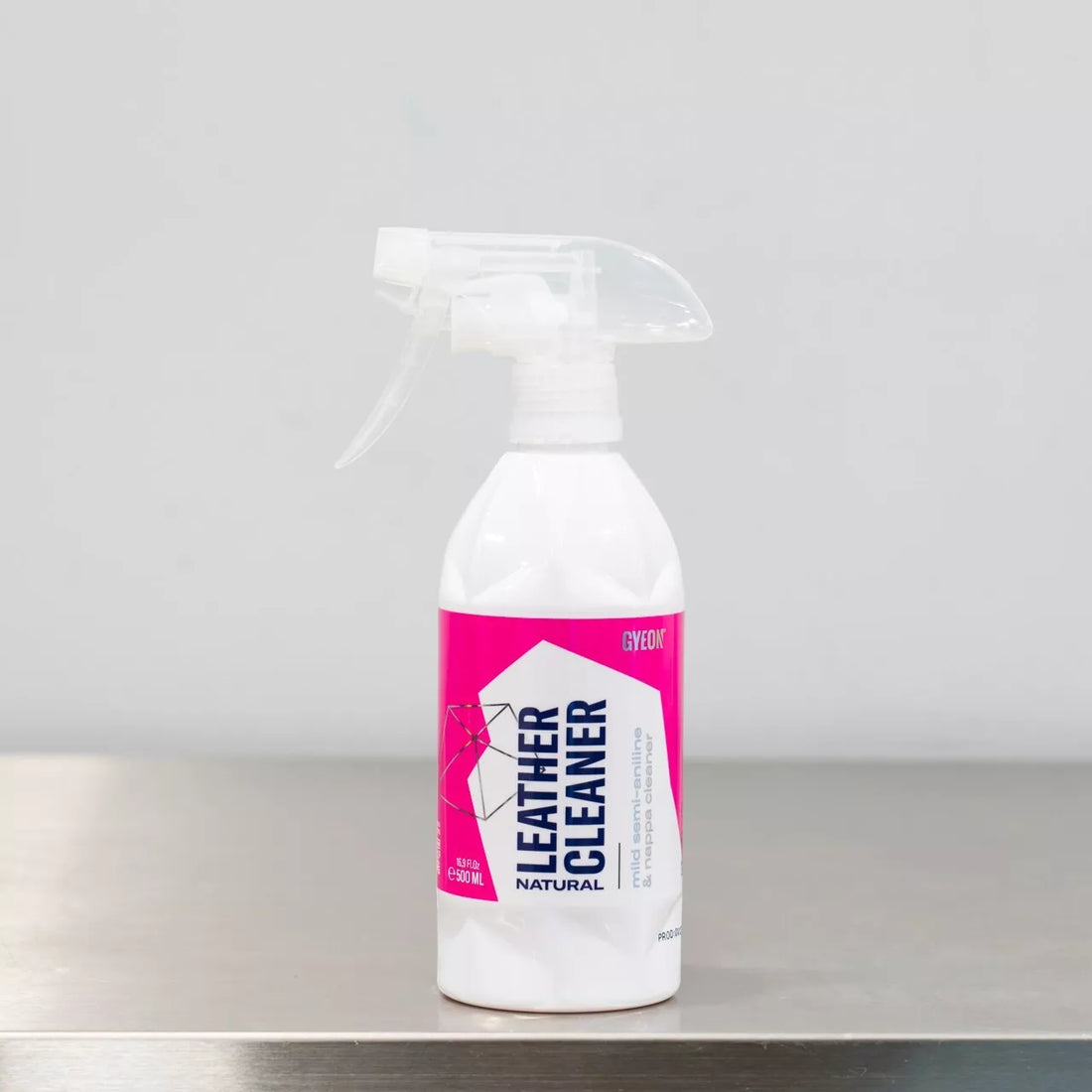 Gyeon Q2M Leather Cleaner Natural 500ml - Detailing Connect