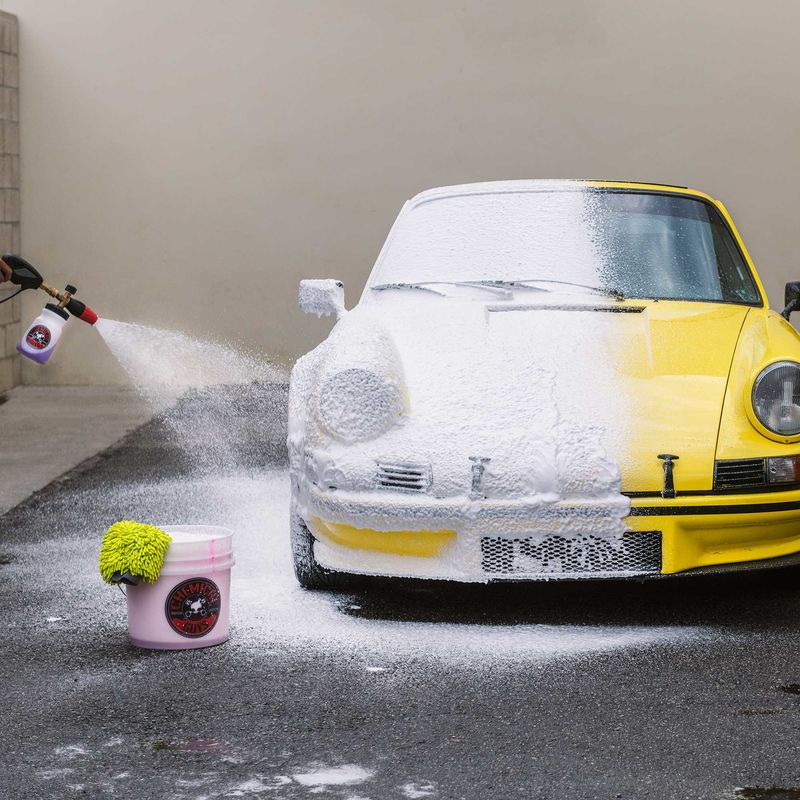 Chemical Guys HydroSuds Ceramic Car Wash Soap - Detailing Connect